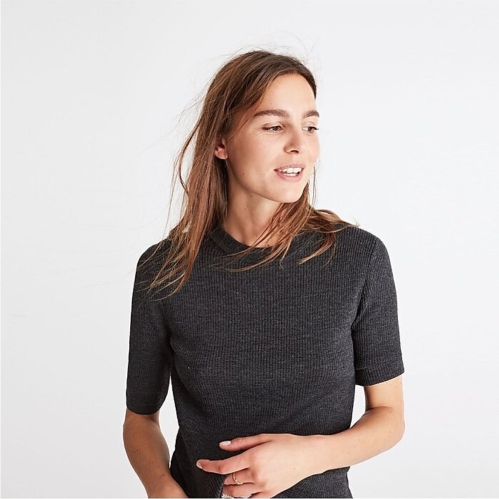 Madewell 100% Merino Wool Short Sleeve Sweater in Dark Grey